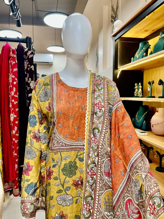 Yellow Orange Printed Unstitched Dress Material (D477)