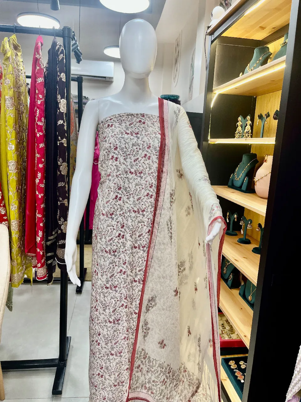 Off-white Printed Unstitched Dress Material (D482)