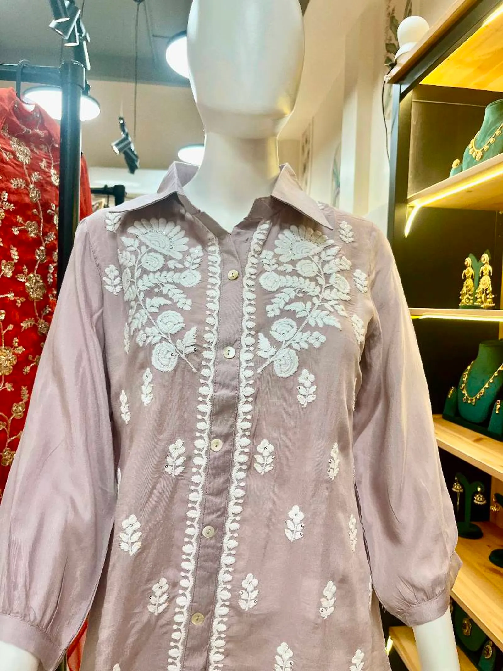 Styling Ethnic Suits for Petite and Tall Women