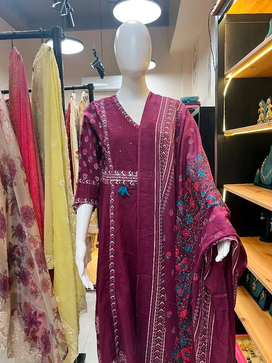 Maroon Printed Straight Suit (R0087)