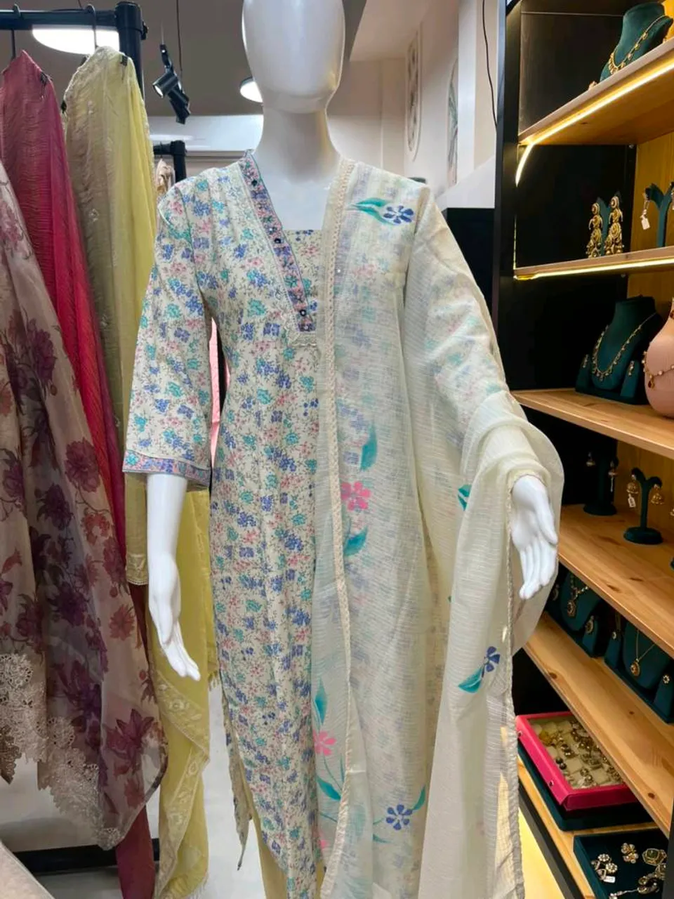 Off-White Cotton Printed Straight Suit (R0007)