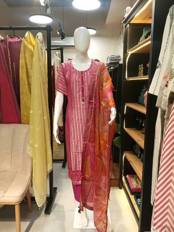 Pink Printed Unstitched Dress Material (D0263)
